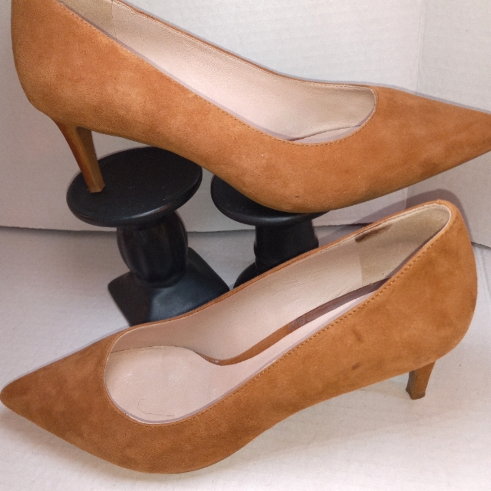Nine West 9x9 technology tan suede heels size 9